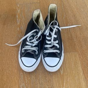 Black converse